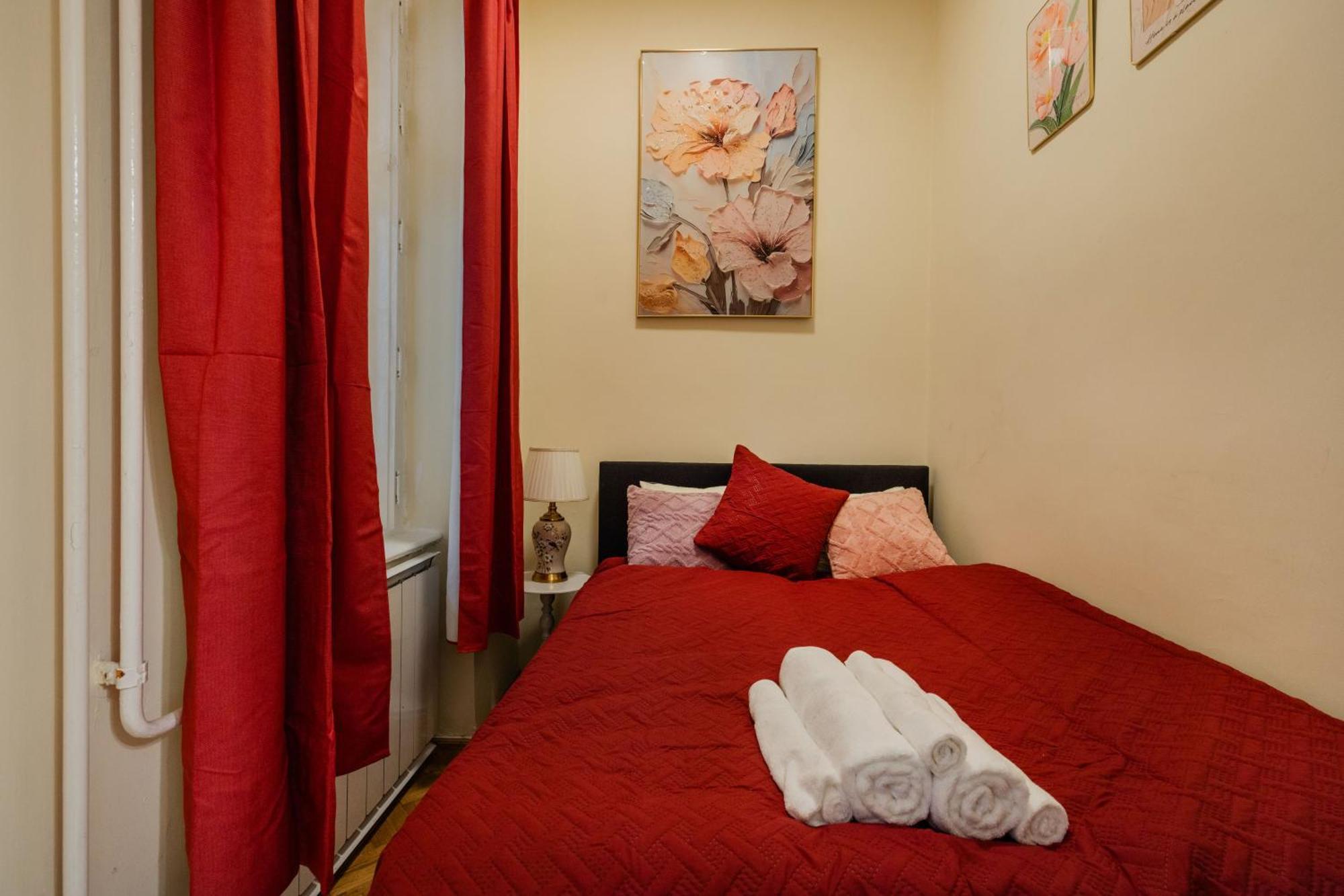 The Pearl With The Danube And Gellert Hill View Apartman