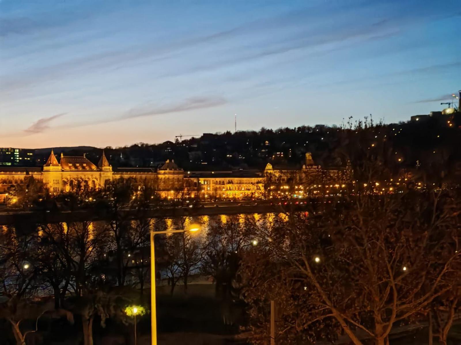 Apartment The Pearl With The Danube And Gellert Hill View Budapest
